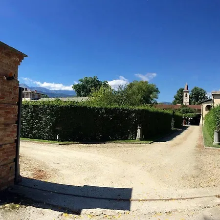Le 5 Frecce Alloggio per agriturismo *